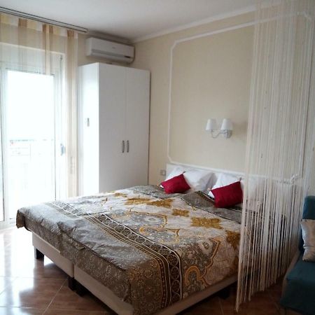 Elen Apartment - Adults Only أوريكوم المظهر الخارجي الصورة